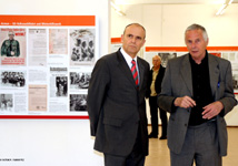 Erwin Sellering im Dokumentationszentrum Prora
